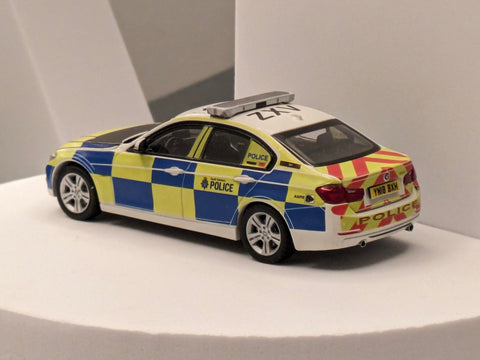 🇫🇷 Autocollant des services d'urgence pour les modèles BMW Série 3 (F30)