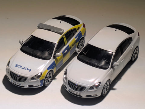 🇫🇷 Autocollant des services d'urgence pour les modèles Opel / Vauxhall Insignia (2e génération)