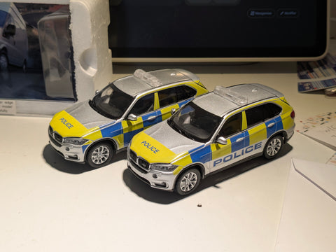 🇫🇷 Autocollant des services d'urgence pour les modèles BMW X5 (F15)