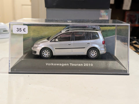 De Agostini 1/43 Volkswagen Touran Silver Model