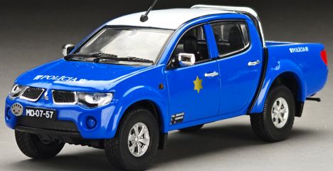 🇲🇴 Vitesse 1/43 Mitsubishi L200 Macau Police Model