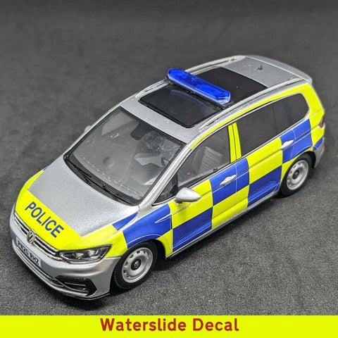 🇫🇷 Autocollant des services d'urgence pour les modèles Volkswagen Touran (2e génération)