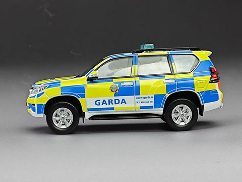 🇮🇪 Vitesse 1/43 Toyota Land Cruiser Ireland Police Model