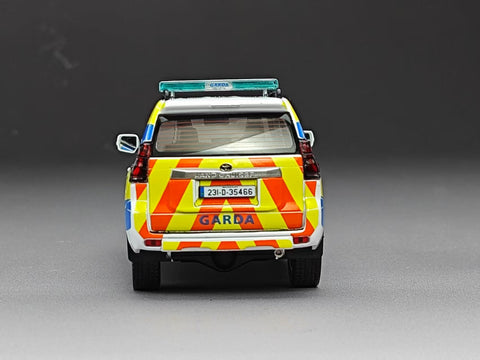 🇮🇪 Vitesse 1/43 Toyota Land Cruiser Ireland Police Model