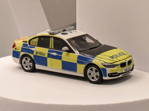🇫🇷 Autocollant des services d'urgence pour les modèles BMW Série 3 (F30)