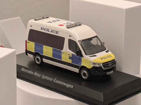 🇫🇷 Autocollant des services d'urgence pour les modèles Mercedes-Benz Sprinter (3e génération)