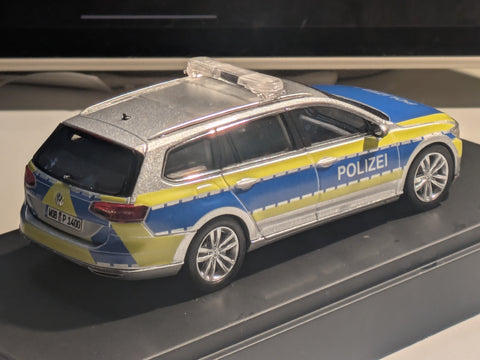 🇫🇷 Autocollant des services d'urgence pour les modèles Volkswagen Passat Variant (B8)