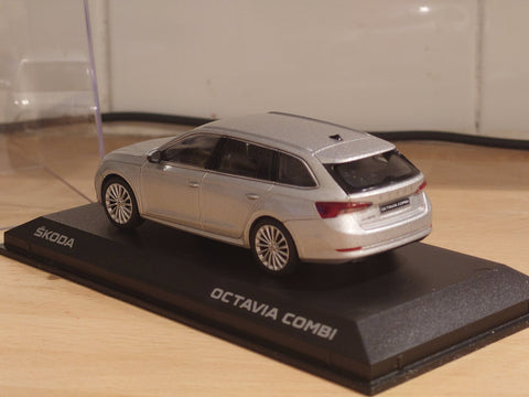 Norev 1/43 Skoda Octavia Combi (4th Gen) Silver Model